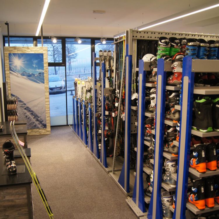 kiverleih Shop Westendorf RENThier Sportshop Innenansicht
